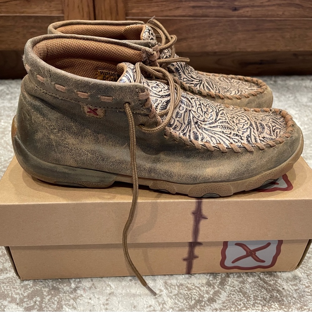 Excellent Condition Twisted X Moccasins